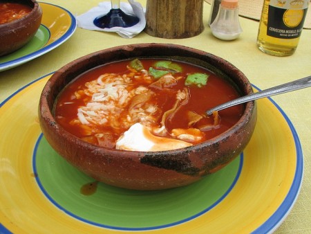 現地で絶対食べたいおすすめメキシコ料理10選！アステカスープ