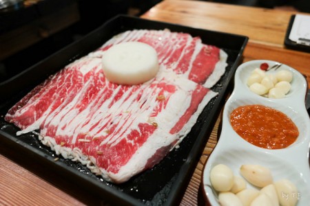 現地で絶対食べたいおすすめ韓国料理10選！カルビ