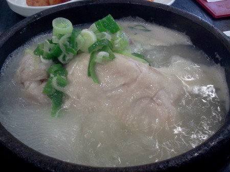 現地で絶対食べたいおすすめ韓国料理10選！サムゲタン