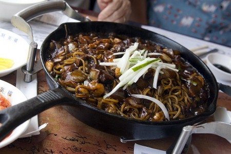 現地で絶対食べたいおすすめ韓国料理10選！チャジャン麺