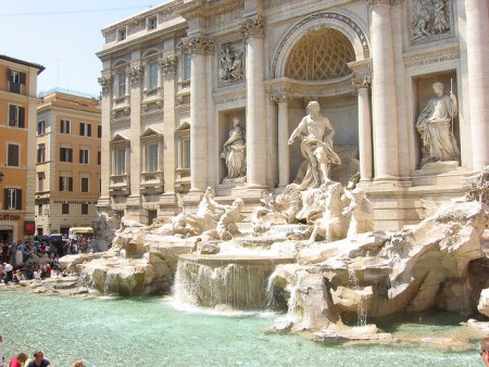 ローマを2〜3日で超満喫できるおすすめ観光スポット10選_トレビの泉