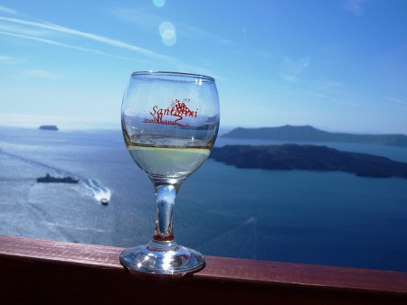 ギリシャのサントリーニ島特集！人々を魅了する8つの理由_ヴィンサントワイン