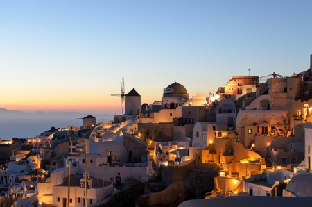 ギリシャのサントリーニ島特集！人々を魅了する8つの理由_夕陽