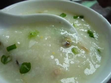 現地で絶対食べたいおすすめ香港料理10選_白粥