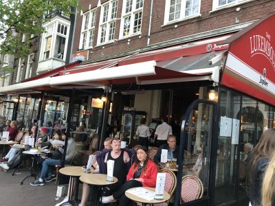 アムステルダムで絶対行きたいおすすめカフェ・レストラン9選！Cafe Luxembourg外観