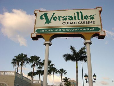 マイアミ在住者のおすすめカフェ・レストラン8選！Versailles Restaurant