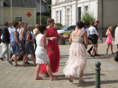 フランスの結婚式で知っておくべき7つの豆知識！結婚式へ参加する場合の衣装は？