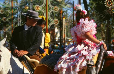 スペインの4月、5月、6月おすすめ人気イベント特集！馬祭り