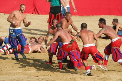 イタリアの4月、5月、6月おすすめ人気イベント行事特集！Calcio Storico Fiorentino